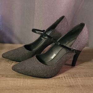 Dana Buchman gray fabric heels with front strap,  size 9